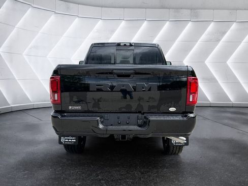New 2026 RAM 2500 Big Horn AWD/4WD image 5