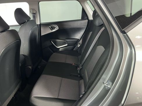 Used 2025 Kia Soul LX image 22