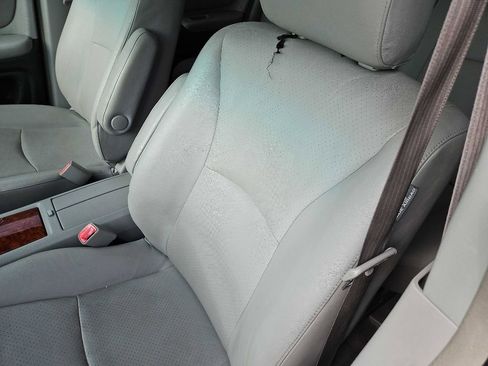 Used 2006 Toyota Highlander Limited w/ Leather Trim Pkg image 21