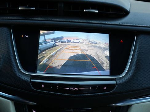 Used 2017 Cadillac XT5 Luxury w/ Driver Awareness Package image 27