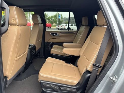Used 2024 Chevrolet Tahoe Premier w/ Premium Package AWD/4WD image 25