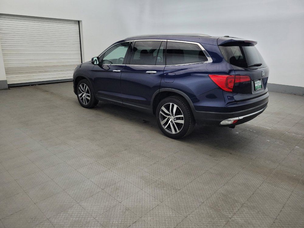 Used 2017 Honda Pilot Touring image 3