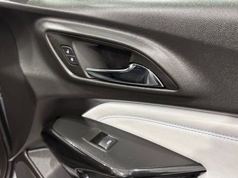 Used 2025 Chevrolet Trax LT w/ LT Convenience Package image 23