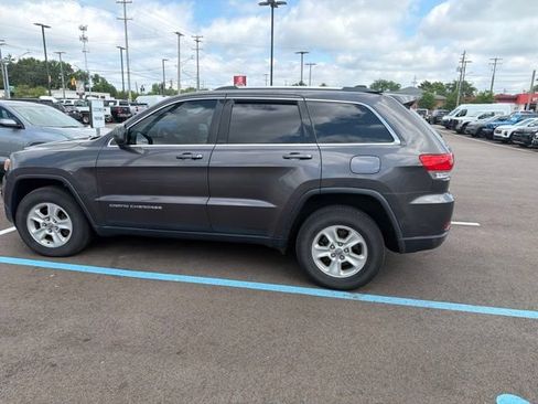 Used 2016 Jeep Grand Cherokee Laredo w/ Quick Order Package 23E AWD/4WD image 2