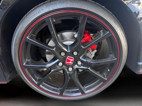 Used 2019 Honda Civic Type R image 32