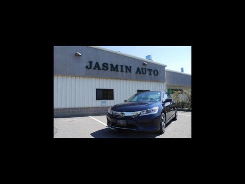 Used 2017 Honda Accord LX image 1