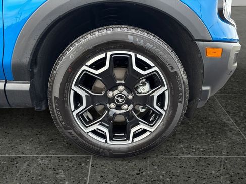 Used 2025 Ford Bronco Sport Outer Banks w/ Outer Banks Tech Package+ image 9