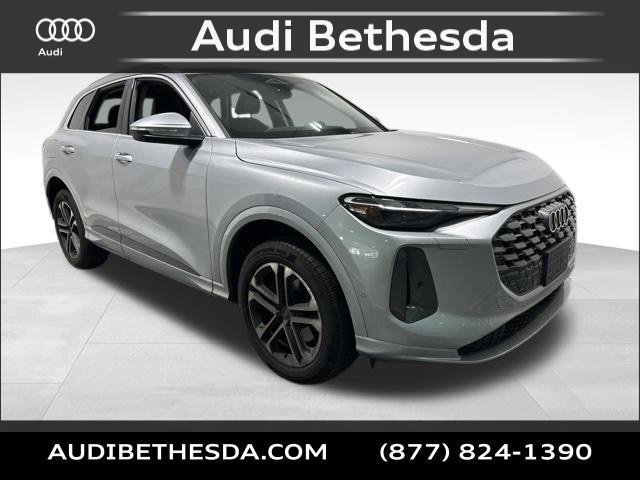 Certified 2025 Audi Q5 Premium w/ Convenience Package AWD/4WD image 1