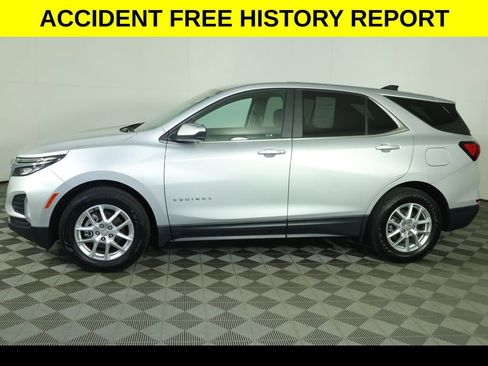 Used 2022 Chevrolet Equinox LT FWD image 2