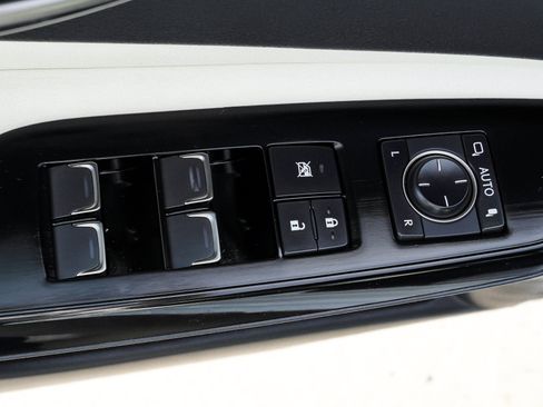 Used 2023 Lexus ES 350 F Sport w/ Accessory Package (Z2) FWD image 20