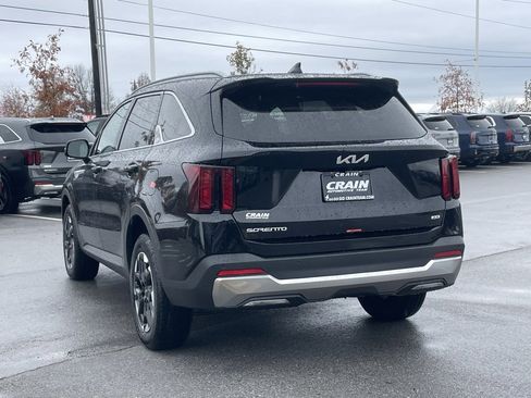 New 2026 Kia Sorento S image 5