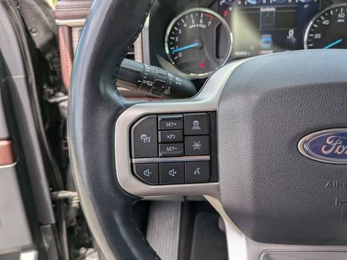 Used 2022 Ford Expedition Max Limited image 29