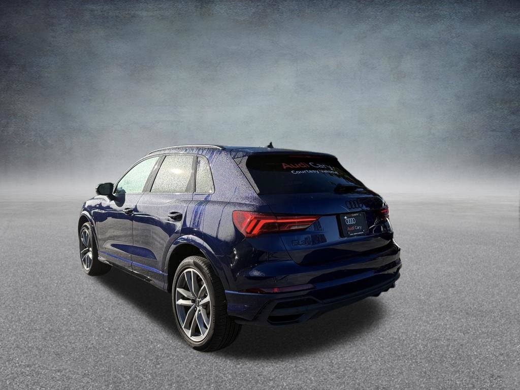 Used 2025 Audi Q3 2.0T Premium w/ Convenience Package AWD/4WD image 3
