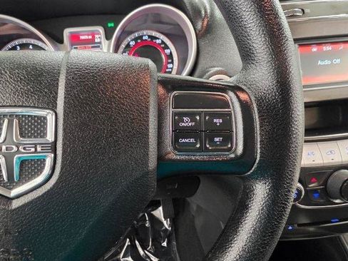 Used 2020 Dodge Journey SE FWD image 17