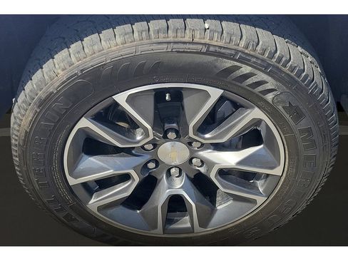 Used 2022 Chevrolet Silverado 1500 LT image 10