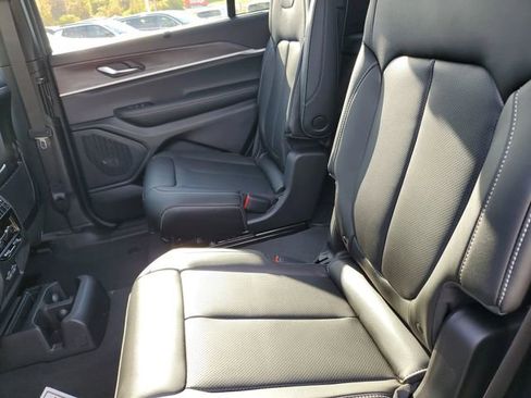 New 2025 Jeep Grand Cherokee L Limited image 17
