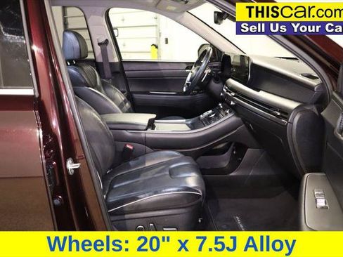 Used 2023 Hyundai Palisade Limited w/ Winter Package AWD/4WD image 31