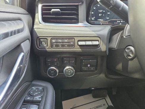 Used 2024 GMC Yukon XL Denali w/ Denali Reserve Package AWD/4WD image 19