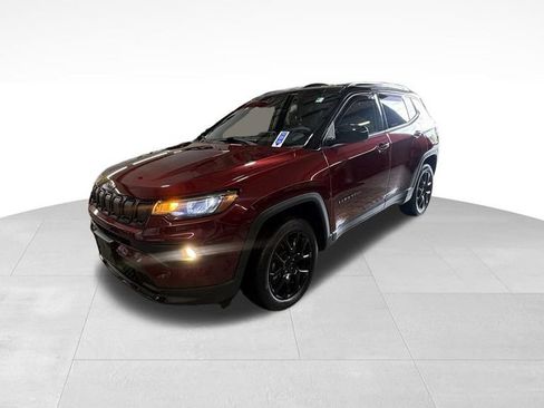 Used 2022 Jeep Compass Latitude AWD/4WD image 1