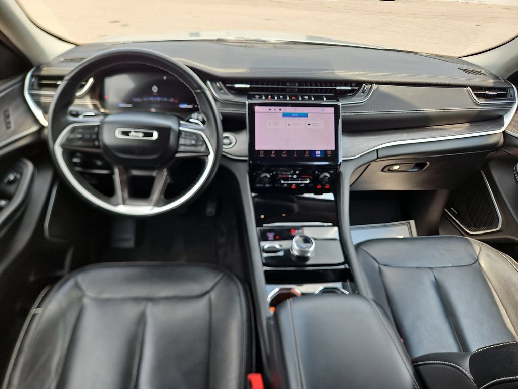 Used 2022 Jeep Grand Cherokee L Limited AWD/4WD image 10