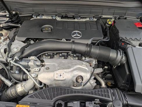 Certified 2022 Mercedes-Benz GLB 250 4MATIC image 22