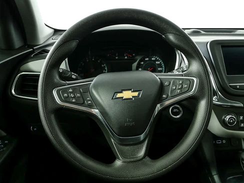 Used 2022 Chevrolet Equinox LS FWD image 9