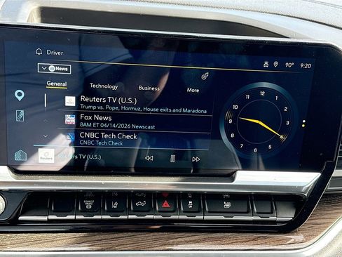 Used 2025 Chevrolet Silverado 2500 LT w/ Convenience Package image 16