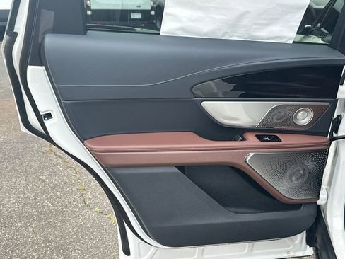 New 2026 Lincoln Nautilus Reserve AWD/4WD image 21