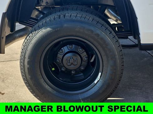 New 2026 RAM 3500 Tradesman AWD/4WD image 38