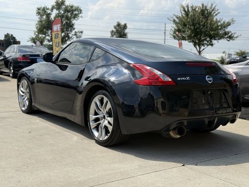Used 2011 Nissan 370Z Touring w/ Sport Pkg image 5