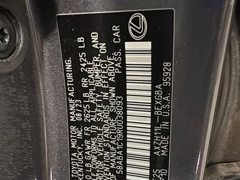 Used 2024 Lexus ES 300h F Sport w/ Accessory Package (Z1) FWD image 33