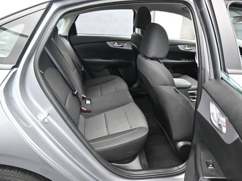 Used 2023 Kia Forte LXS FWD image 31