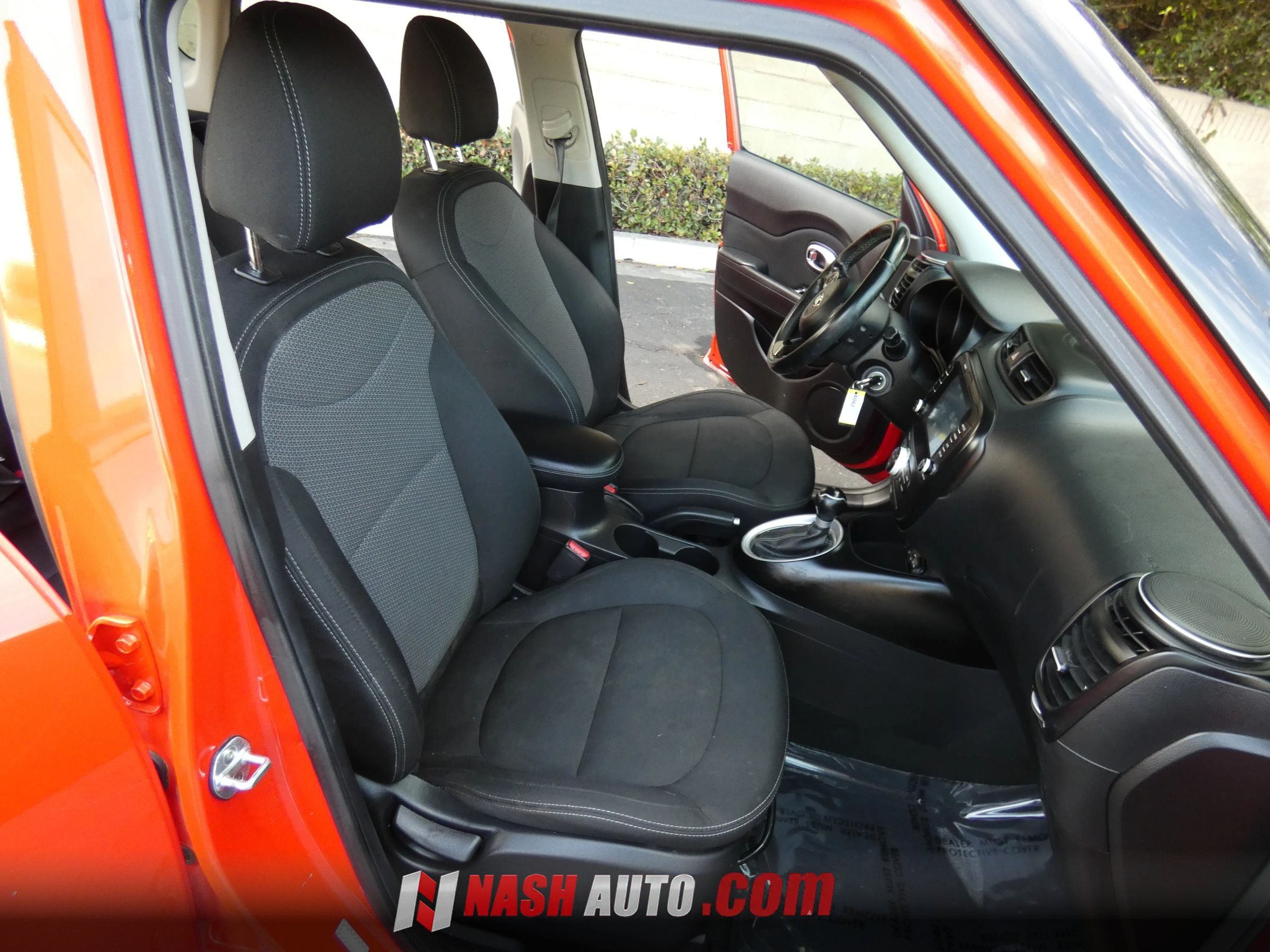 Used 2018 Kia Soul + FWD image 27