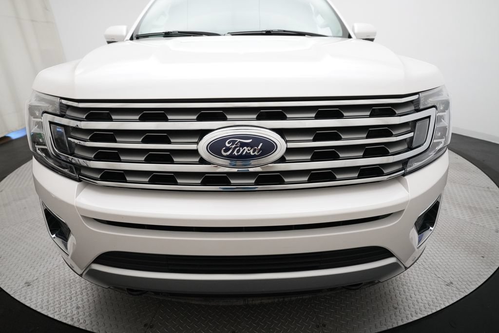 Used 2018 Ford Expedition Limited w/ Equipment Group 301A AWD/4WD image 22