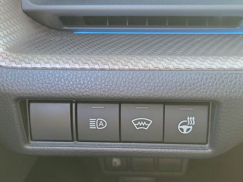 Used 2025 Toyota Prius XLE image 28