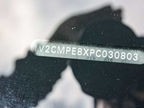 Used 2023 Volkswagen ID.4 Pro image 30