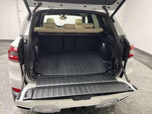 Used 2021 BMW X5 xDrive40i w/ Premium Package 2 image 31