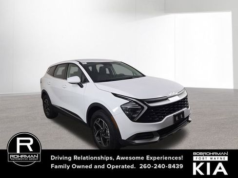 Certified 2025 Kia Sportage LX image 4