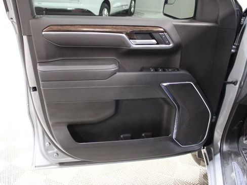 Used 2025 GMC Sierra 1500 Elevation image 16