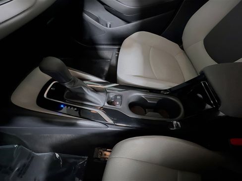 Used 2022 Toyota Corolla LE FWD image 24