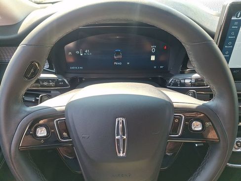 Certified 2023 Lincoln Corsair AWD image 19