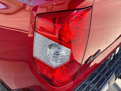 Used 2017 Toyota Tundra SR5 image 29