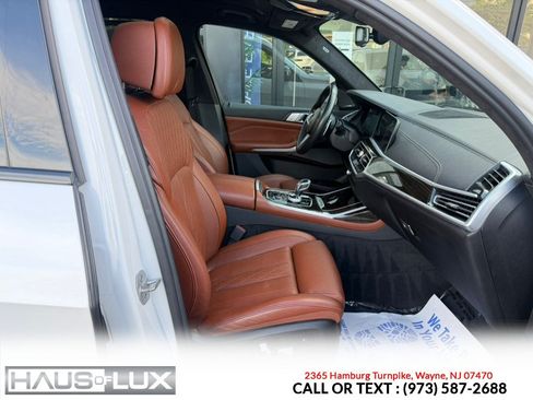 Used 2021 BMW X7 M50i AWD/4WD image 22
