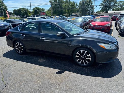 Used 2018 Nissan Altima 2.5 SL FWD image 4
