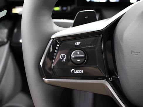 Certified 2025 BMW 530i xDrive w/ Premium Package image 21