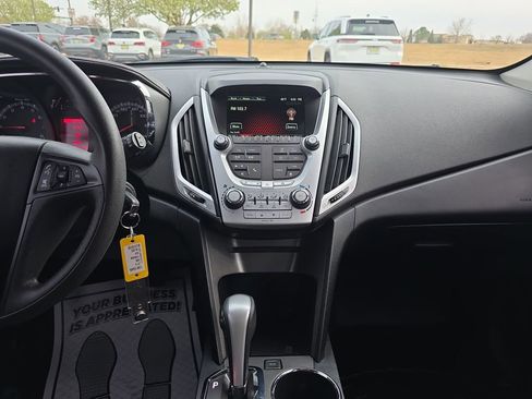 Used 2015 GMC Terrain SLE image 17