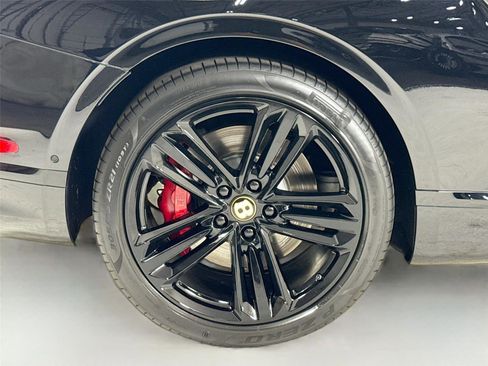 Used 2020 Bentley Continental GT V8 image 34