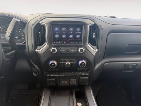 Used 2021 GMC Sierra 1500 AT4 w/ AT4 Premium Package image 11