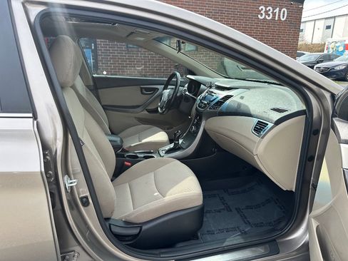 Used 2016 Hyundai Elantra Value Edition image 19