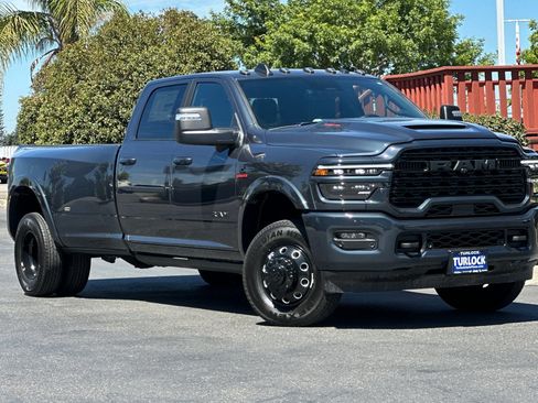 New 2025 RAM 3500 Limited image 2